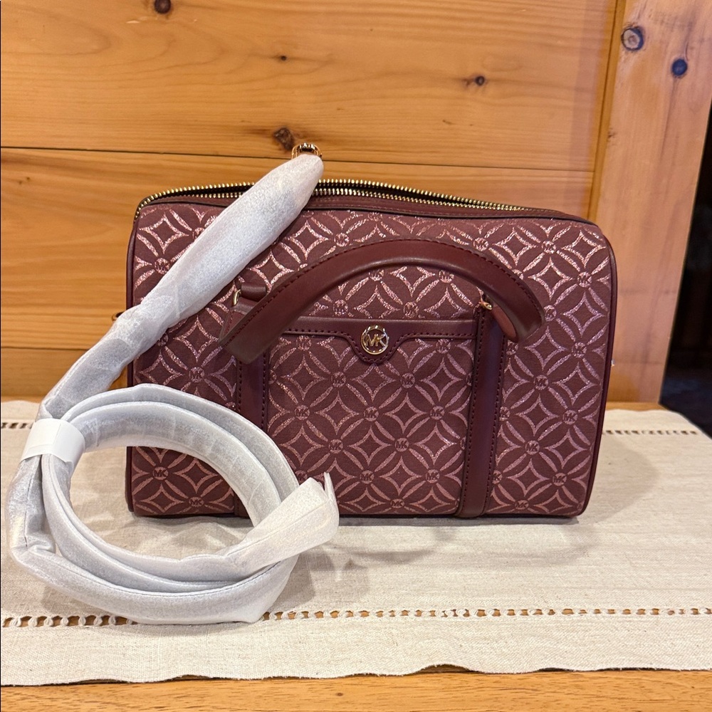 Micheal Kors Travel Elegant Maroon Patterned Women's Bag